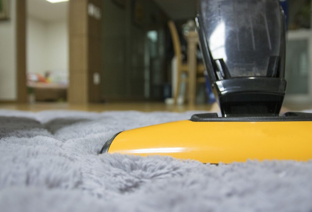 vacuum, cleaner, carpet-2116241.jpg
